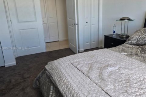 Copropriété à louer à Fort Lauderdale, Floride: 3 chambres, 168.25 m2 № 1935680 - photo 9