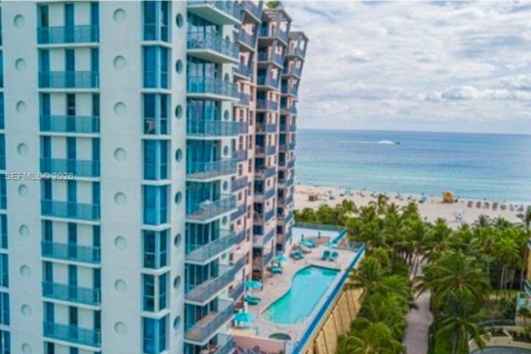 Condo in Miami Beach, Florida, 1 bedroom  № 2026020 - photo 6