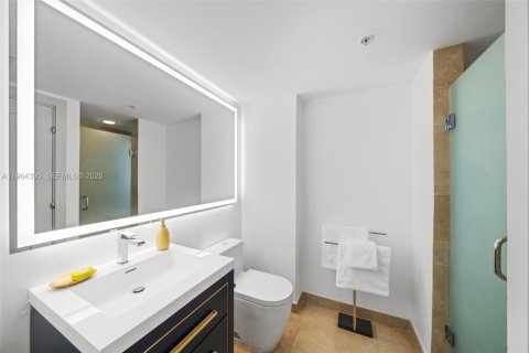 Condo in Miami Beach, Florida, 1 bedroom  № 2026020 - photo 21