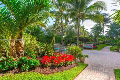 Condo in Miami Beach, Florida, 1 bedroom  № 2026020 - photo 30