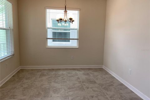 Casa en alquiler en Orlando, Florida, 5 dormitorios, 245.08 m2 № 1918464 - foto 2