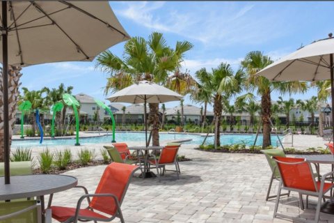 Casa en alquiler en Orlando, Florida, 5 dormitorios, 245.08 m2 № 1918464 - foto 28