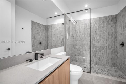 Condominio en alquiler en Miami, Florida, 3 dormitorios, 90.39 m2 № 2356772 - foto 17