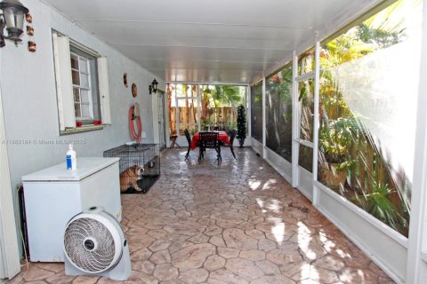 Casa en alquiler en Cutler Bay, Florida, 4 dormitorios, 174.66 m2 № 1977867 - foto 30