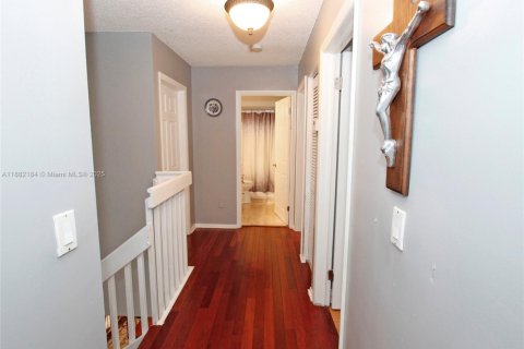 Casa en alquiler en Cutler Bay, Florida, 4 dormitorios, 174.66 m2 № 1977867 - foto 15