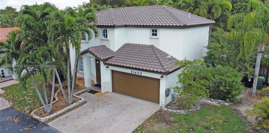 Casa en Cutler Bay, Florida 4 dormitorios, 174.66 m2 № 1977867