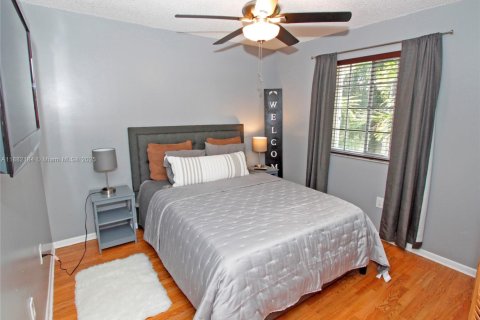 Casa en alquiler en Cutler Bay, Florida, 4 dormitorios, 174.66 m2 № 1977867 - foto 23