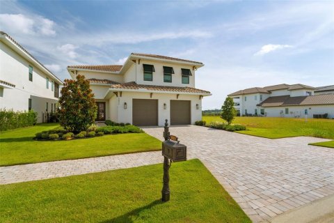 House in Montverde, Florida 4 bedrooms, 298.03 sq.m. № 1834940 - photo 2