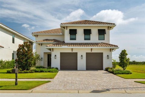 House in Montverde, Florida 4 bedrooms, 298.03 sq.m. № 1834940 - photo 1