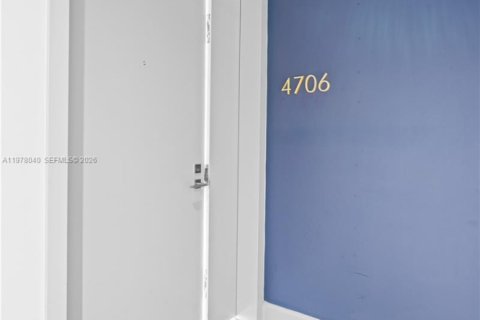 Снять в аренду кондоминиум в Майами, Флорида 3 спальни, 140.93м2, № 2044698 - фото 7