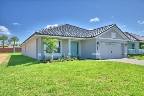 Villa ou maison à vendre à Auburndale, Floride: 4 chambres, 204.38 m2 № 2215215 - photo 2