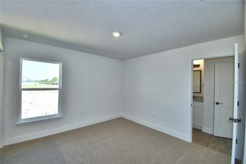 Villa ou maison à vendre à Auburndale, Floride: 4 chambres, 204.38 m2 № 2215215 - photo 26