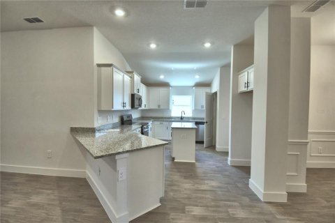 Villa ou maison à vendre à Auburndale, Floride: 4 chambres, 204.38 m2 № 2215215 - photo 8