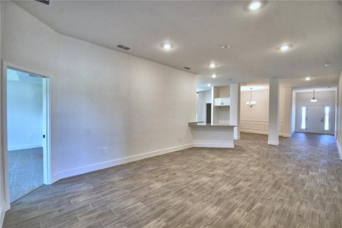 Villa ou maison à vendre à Auburndale, Floride: 4 chambres, 204.38 m2 № 2215215 - photo 15