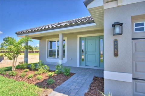 Villa ou maison à vendre à Auburndale, Floride: 4 chambres, 204.38 m2 № 2215215 - photo 4