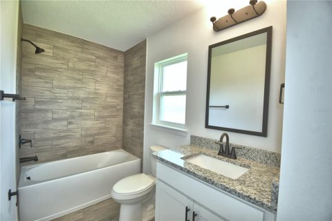 Villa ou maison à vendre à Auburndale, Floride: 4 chambres, 204.38 m2 № 2215215 - photo 29