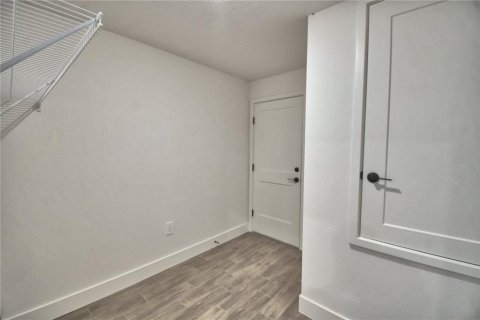 Villa ou maison à vendre à Auburndale, Floride: 4 chambres, 204.38 m2 № 2215215 - photo 11