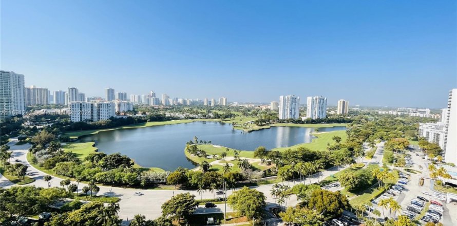 Condo à Aventura, Floride, 2 chambres № 1754388