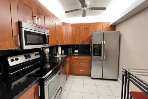 Copropriété à vendre à Aventura, Floride: 2 chambres, 101.45 m2 № 1754388 - photo 8