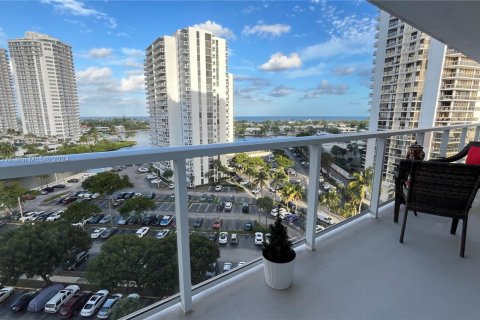 Copropriété à vendre à Aventura, Floride: 2 chambres, 101.45 m2 № 1754388 - photo 16