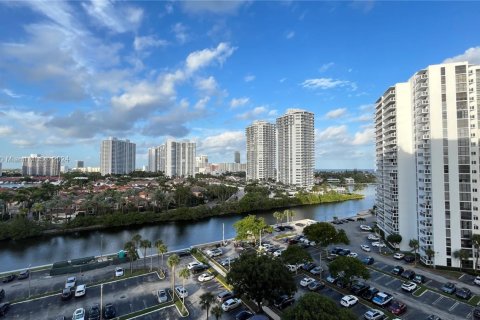 Copropriété à vendre à Aventura, Floride: 2 chambres, 101.45 m2 № 1754388 - photo 21
