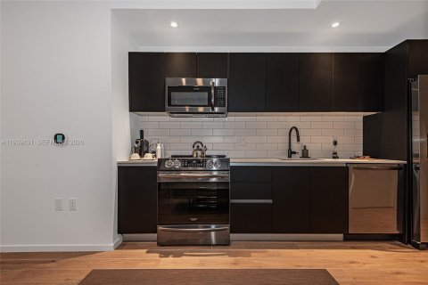 Купить кондоминиум в Майами, Флорида 31.68м2, № 1997433 - фото 18