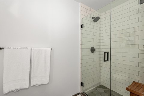 Купить кондоминиум в Майами, Флорида 31.68м2, № 1997433 - фото 23