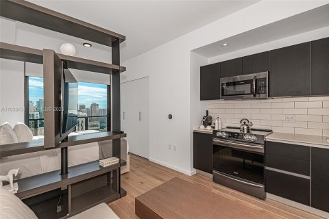 Купить кондоминиум в Майами, Флорида 31.68м2, № 1997433 - фото 11