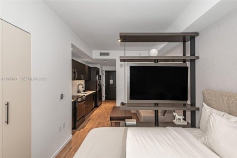 Купить кондоминиум в Майами, Флорида 31.68м2, № 1997433 - фото 8