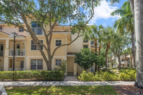 Condominio en alquiler en Jupiter, Florida, 3 dormitorios, 132.39 m2 № 1171326 - foto 1