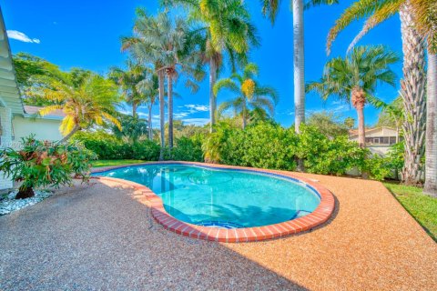 Casa en venta en Cutler Bay, Florida, 4 dormitorios, 159.61 m2 № 2377316 - foto 29