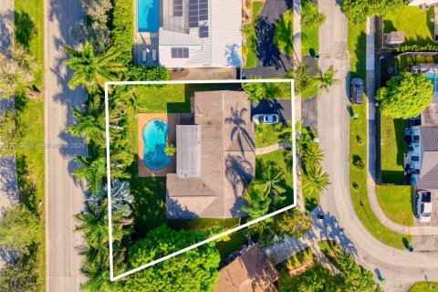 Casa en venta en Cutler Bay, Florida, 4 dormitorios, 159.61 m2 № 2377316 - foto 5