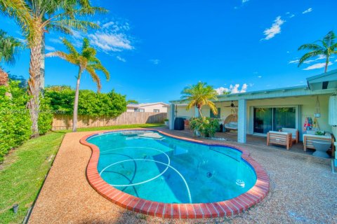 Casa en venta en Cutler Bay, Florida, 4 dormitorios, 159.61 m2 № 2377316 - foto 30
