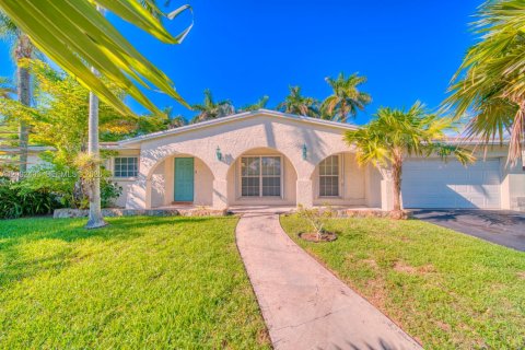Casa en Cutler Bay, Florida 4 dormitorios, 159.61 m2 № 2377316