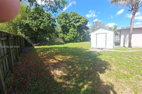 Villa ou maison à louer à Fort Lauderdale, Floride: 4 chambres, 130.43 m2 № 2000426 - photo 8