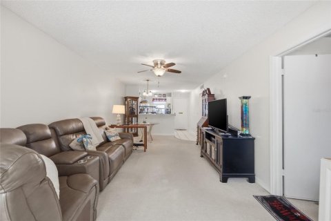 Copropriété à vendre à Clearwater, Floride: 2 chambres, 82.31 m2 № 2101869 - photo 9