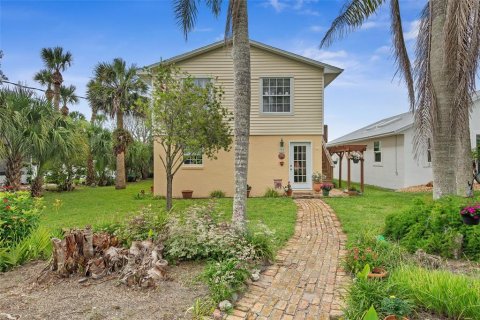 House in Flagler Beach, Florida 3 bedrooms, 155.33 sq.m. № 2285609