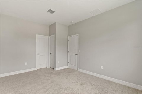 House in Apopka, Florida 4 bedrooms, 143.16 sq.m. № 1767704 - photo 10