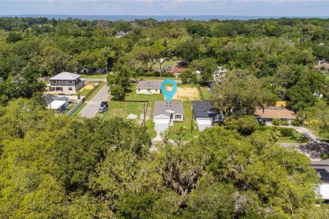 House in Apopka, Florida 4 bedrooms, 143.16 sq.m. № 1767704 - photo 2
