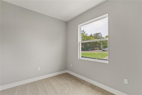 House in Apopka, Florida 4 bedrooms, 143.16 sq.m. № 1767704 - photo 17
