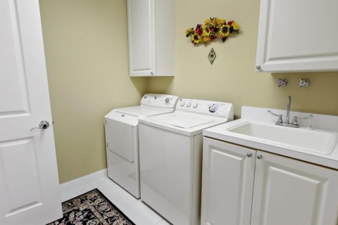 Condo in St. Lucie, Florida, 2 bedrooms  № 2088350 - photo 24