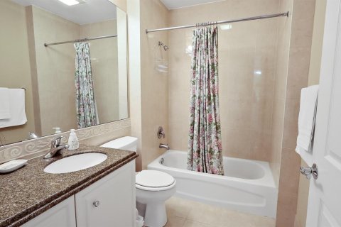 Condo in St. Lucie, Florida, 2 bedrooms  № 2088350 - photo 23