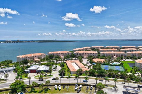 Condo in St. Lucie, Florida, 2 bedrooms  № 2088350 - photo 28