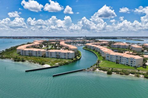 Condo in St. Lucie, Florida, 2 bedrooms  № 2088350 - photo 29