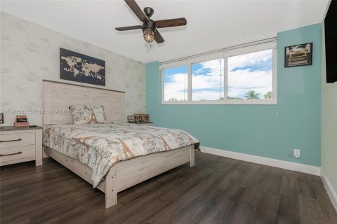 Copropriété à louer à Pembroke Pines, Floride: 2 chambres, 108.7 m2 № 2042205 - photo 16
