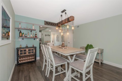 Copropriété à louer à Pembroke Pines, Floride: 2 chambres, 108.7 m2 № 2042205 - photo 8