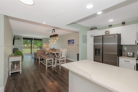 Copropriété à louer à Pembroke Pines, Floride: 2 chambres, 108.7 m2 № 2042205 - photo 15