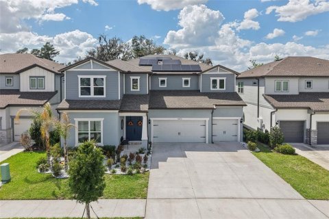 House in Riverview, Florida 5 bedrooms, 397.71 sq.m. № 2101108