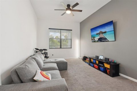 House in Riverview, Florida 5 bedrooms, 397.71 sq.m. № 2101108 - photo 16
