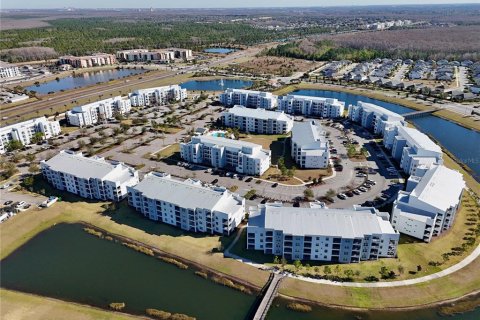 Condominio en venta en Kissimmee, Florida, 3 dormitorios, 123.47 m2 № 2210454 - foto 2